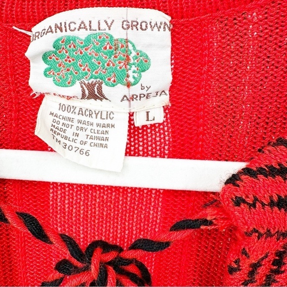 Organically Grown Vintage Sweater by Arpeja - Picture 7 of 7